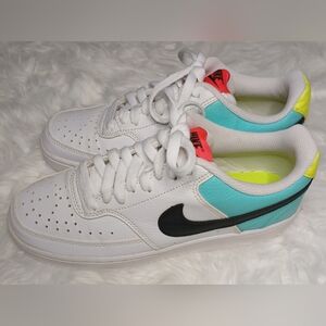 Womens Nike court vision low white multi👟